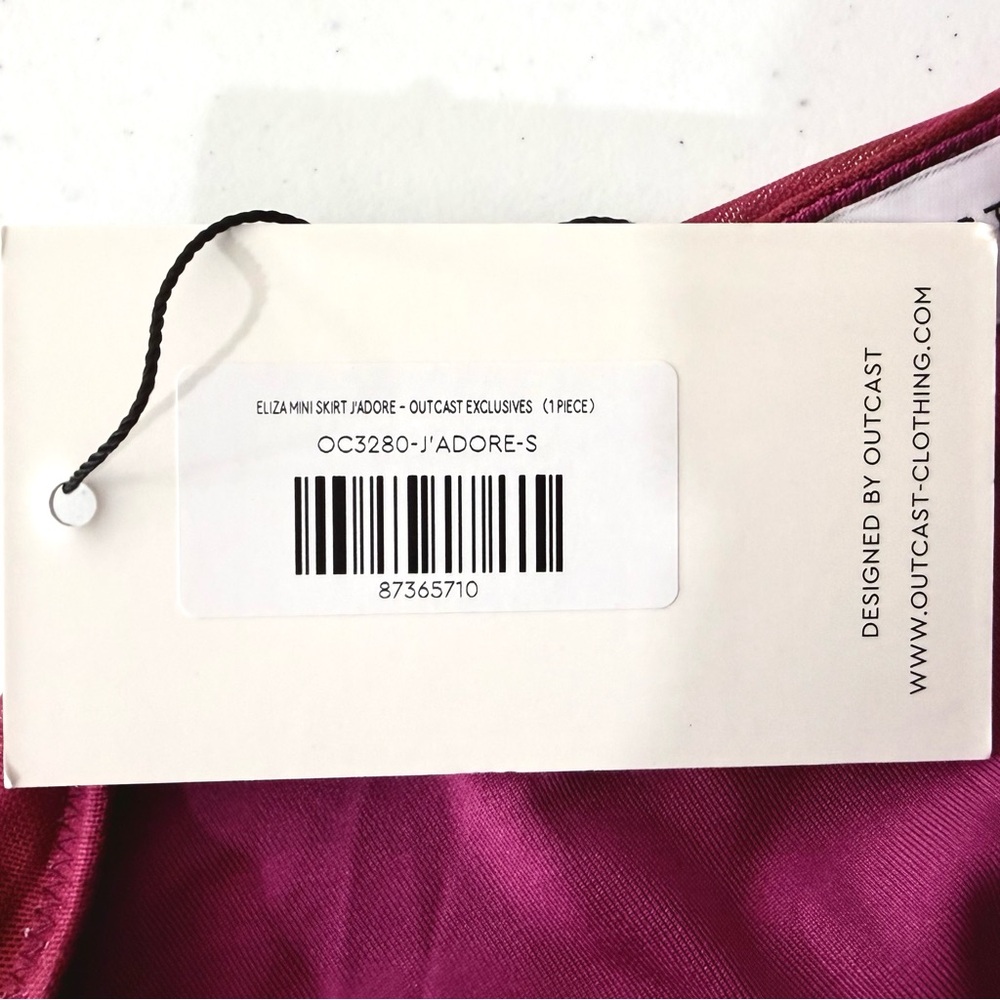 NWT Outcast “Eliza” Vibrant Pink/Magenta Floral Rose Print Mini Skirt Size Small - Picture 12 of 15
